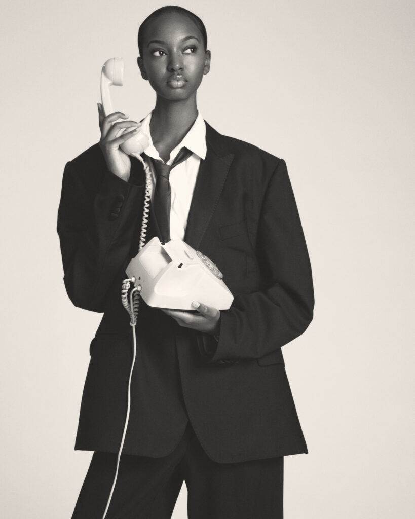 sana mmg 201020251234 bw hr